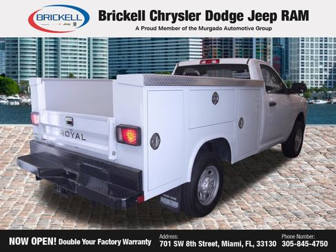 Used 2021 RAM 2500 Tradesman w/ Chrome Appearance Group RWD image 4