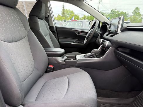 Used 2021 Toyota RAV4 XLE w/ Convenience Package AWD/4WD image 36