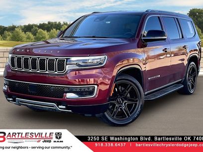 Used 2023 Jeep Wagoneer Series III w/ Rear Seat Video Group 1