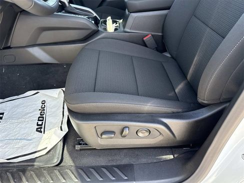 New 2026 Chevrolet Colorado LT image 9