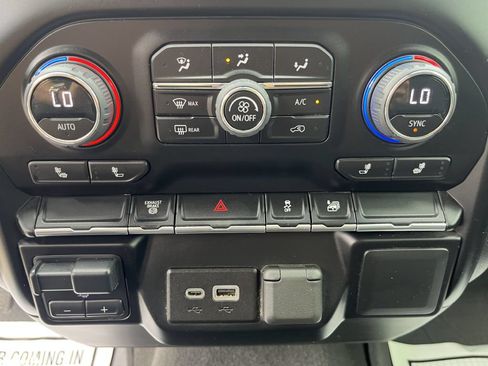 Used 2023 Chevrolet Silverado 3500 LT w/ Convenience Package AWD/4WD image 29