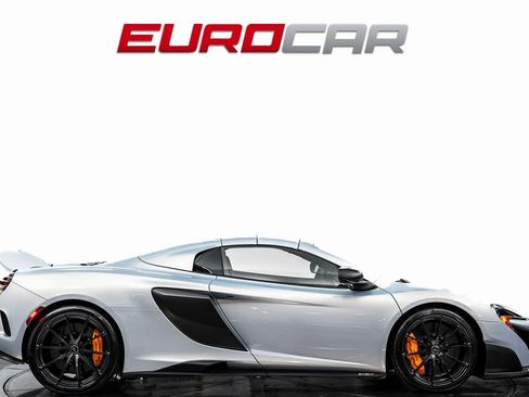 Used 2016 McLaren 675LT Spider image 8