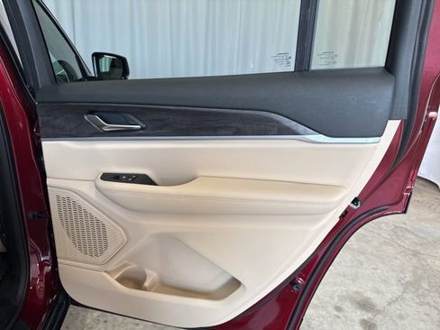 New 2025 Jeep Grand Cherokee L Limited w/ Trailer Tow Package image 34