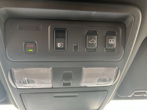 Used 2024 Nissan Titan PRO-4X w/ Pro-4x Convenience Package AWD/4WD image 33