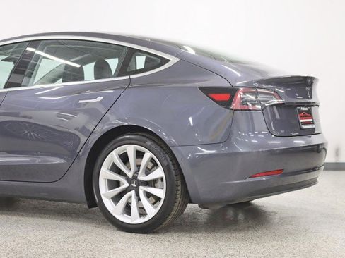 Used 2018 Tesla Model 3 image 8