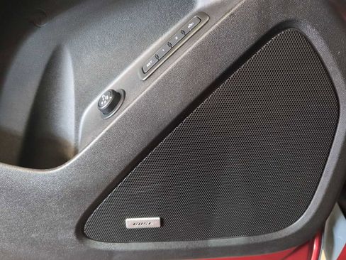 Used 2023 Chevrolet Equinox Premier image 24