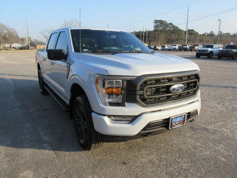 Used 2022 Ford F150 XLT w/ Equipment Group 302A High AWD/4WD image 7