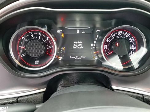 Used 2019 Dodge Challenger SXT image 17