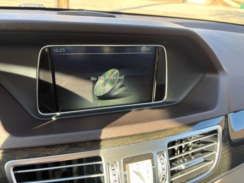 Used 2016 Mercedes-Benz E 350 E350 Sport 4MATIC Sedan image 39