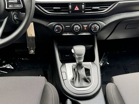 Used 2023 Kia Forte LXS w/ LXS Technology Package FWD image 15