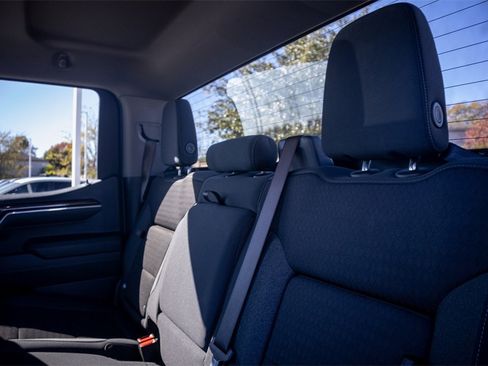 Used 2024 GMC Sierra 1500 Elevation image 27