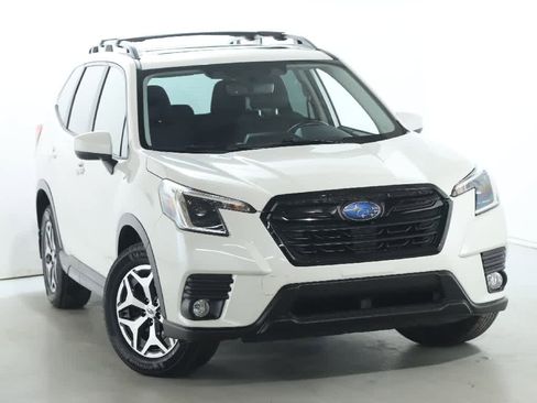 Certified 2023 Subaru Forester Premium image 2