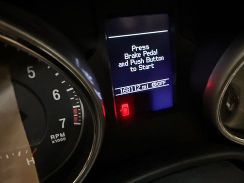 Used 2013 Jeep Grand Cherokee Limited w/ Trailer Tow Group AWD/4WD image 11