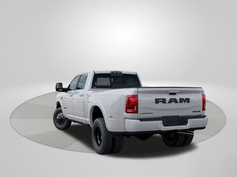 New 2025 RAM 3500 Limited AWD/4WD image 3