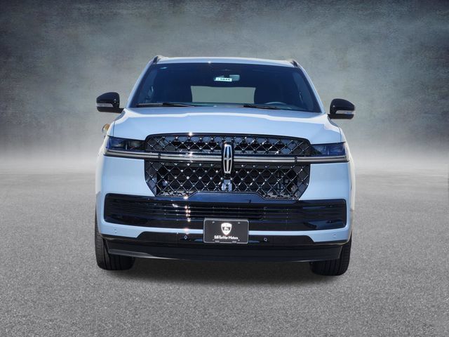 New 2027 Lincoln Navigator Reserve w/ Jet Appearance Package AWD/4WD image 2