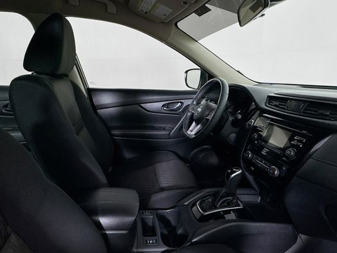 Used 2017 Nissan Rogue SV FWD image 28