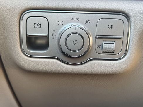 Used 2022 Mercedes-Benz GLE 350 GLE 350 image 21