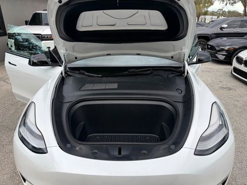 Used 2021 Tesla Model Y Long Range AWD/4WD image 21