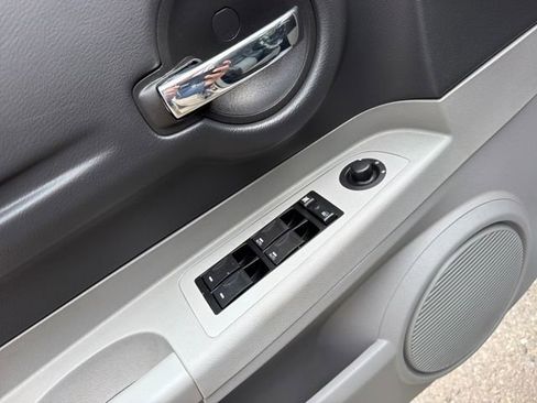 Used 2006 Dodge Magnum SRT8 w/ SRT Option Group III image 13