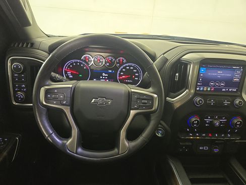 Used 2019 Chevrolet Silverado 1500 LT Trail Boss AWD/4WD image 15
