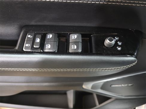 Used 2024 Jeep Wagoneer Series II image 30