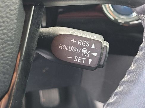 Used 2020 Toyota Prius Prime XLE w/ Carpet Mat Package FWD image 28