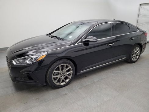 Used 2018 Hyundai Sonata Sport image 2