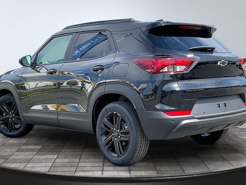 New 2026 Chevrolet TrailBlazer LT w/ Convenience Package FWD image 3