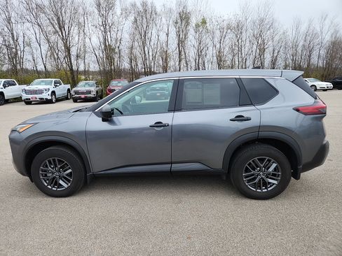 Used 2023 Nissan Rogue S image 5