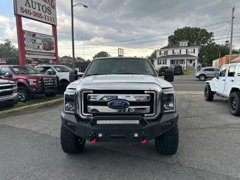 Used 2013 Ford F250 Lariat w/ Chrome Pkg AWD/4WD image 3