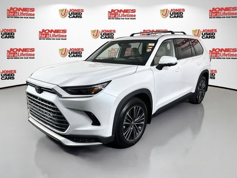 Certified 2025 Toyota Grand Highlander AWD Hybrid image 14