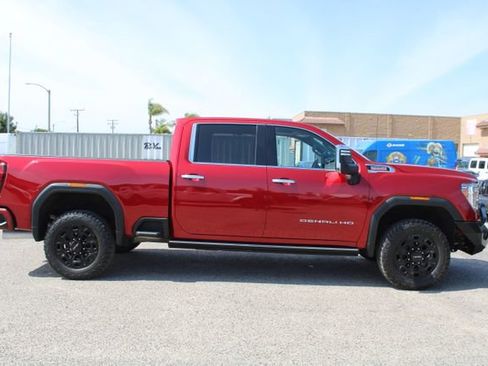 Used 2021 GMC Sierra 3500 Denali w/ Denali Ultimate Package AWD/4WD image 3