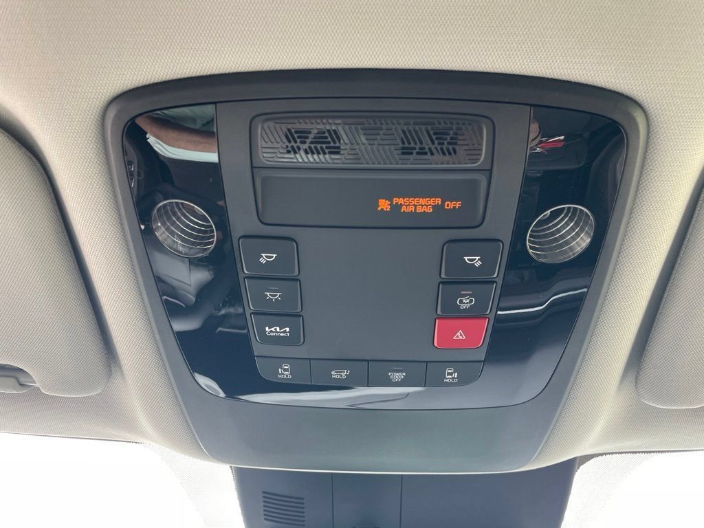 New 2027 Kia Carnival EX FWD image 19