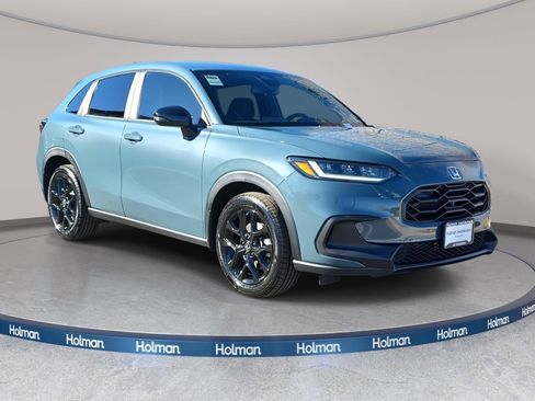 Used 2023 Honda HR-V Sport image 9