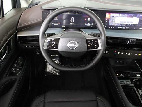 Certified 2025 Nissan Murano Platinum w/ Cargo Package AWD/4WD image 7
