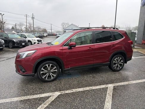 Used 2023 Subaru Forester Limited image 2