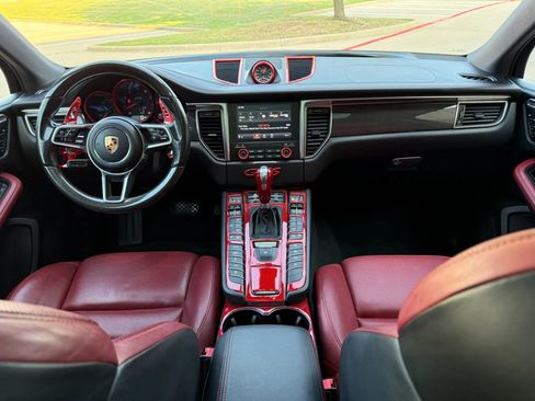 Used 2017 Porsche Macan GTS AWD/4WD image 16