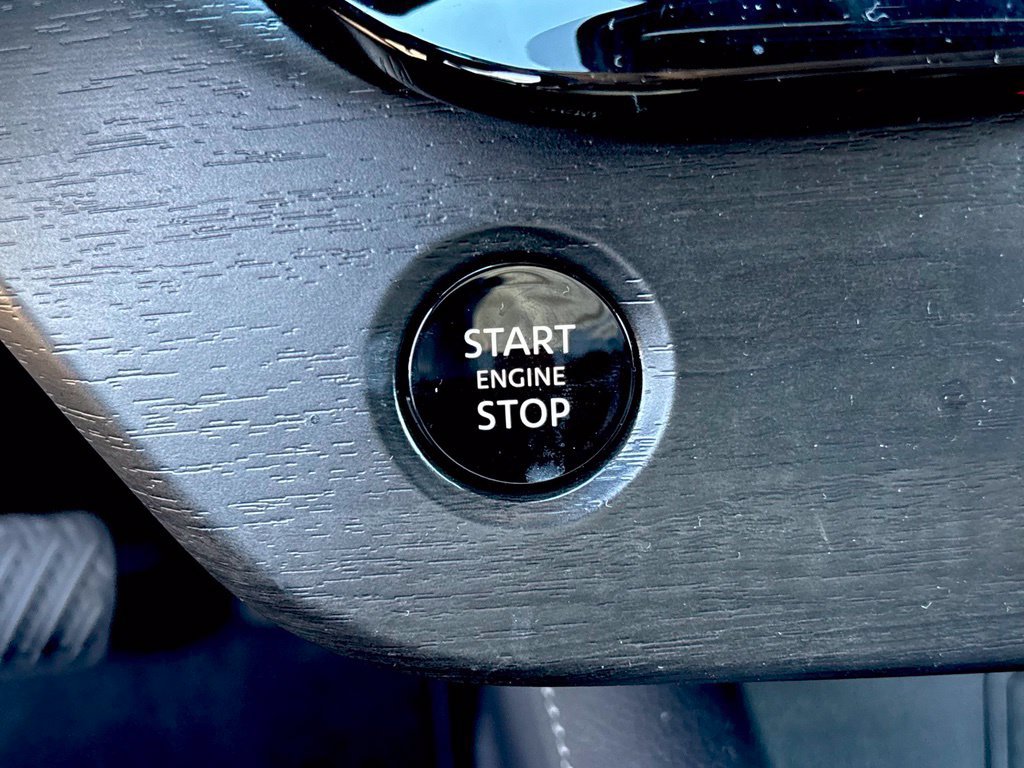 Certified 2025 Nissan Murano SV AWD/4WD image 19