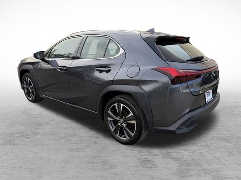 Used 2022 Lexus UX 200 image 5