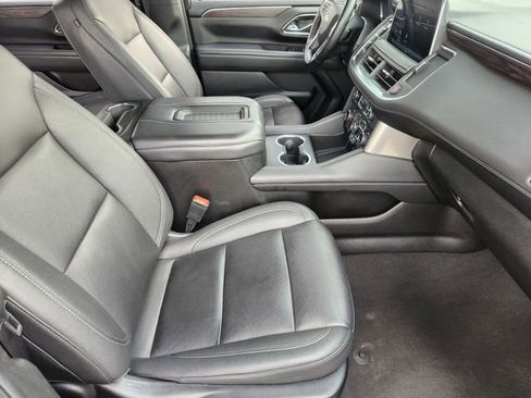 Used 2023 Chevrolet Suburban LT image 11