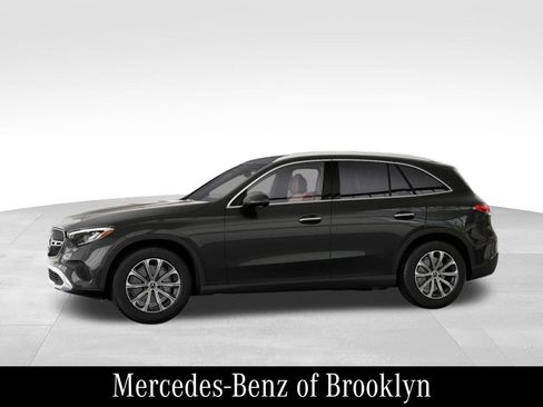 Used 2026 Mercedes-Benz GLC 300 4MATIC image 38
