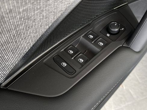 New 2025 Volkswagen Tiguan S image 10