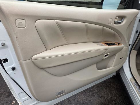 Used 2014 Nissan Murano CrossCabriolet w/ Navigation Package image 25