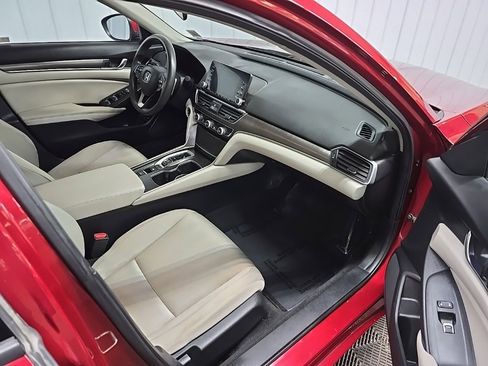 Used 2018 Honda Accord Hybrid image 15