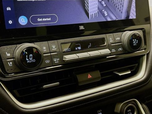 Used 2024 Toyota Grand Highlander FWD image 16