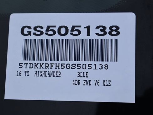 Used 2016 Toyota Highlander XLE FWD image 7