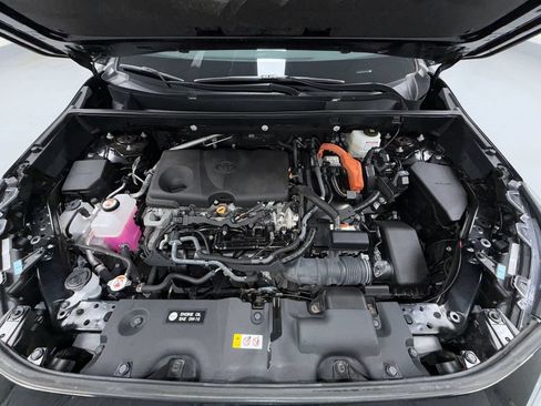 Certified 2023 Toyota RAV4 LE AWD/4WD image 20