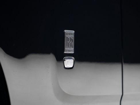Used 2007 Rolls-Royce Phantom Sedan RWD image 23