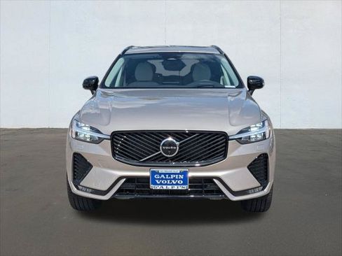 New 2026 Volvo XC60 B5 Ultra w/ Protection Package Premier AWD/4WD image 4