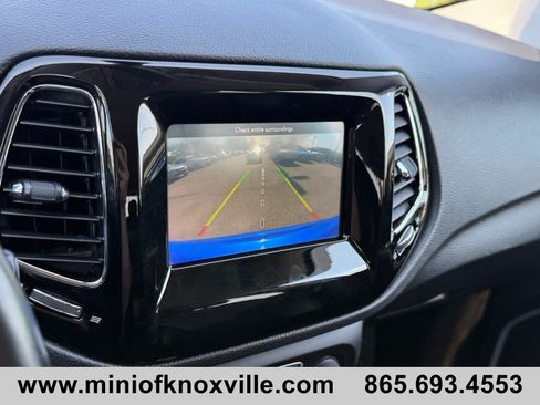 Used 2020 Jeep Compass Latitude AWD/4WD image 26